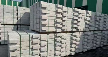 太原芝麻白路沿石