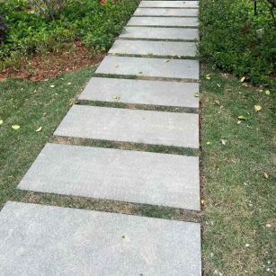 太原 芝麻黑小区踏步、汀步石铺装效果