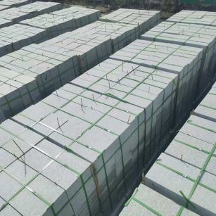 太原 芝麻白1.8公分火烧300*600地铺，清仓大甩卖