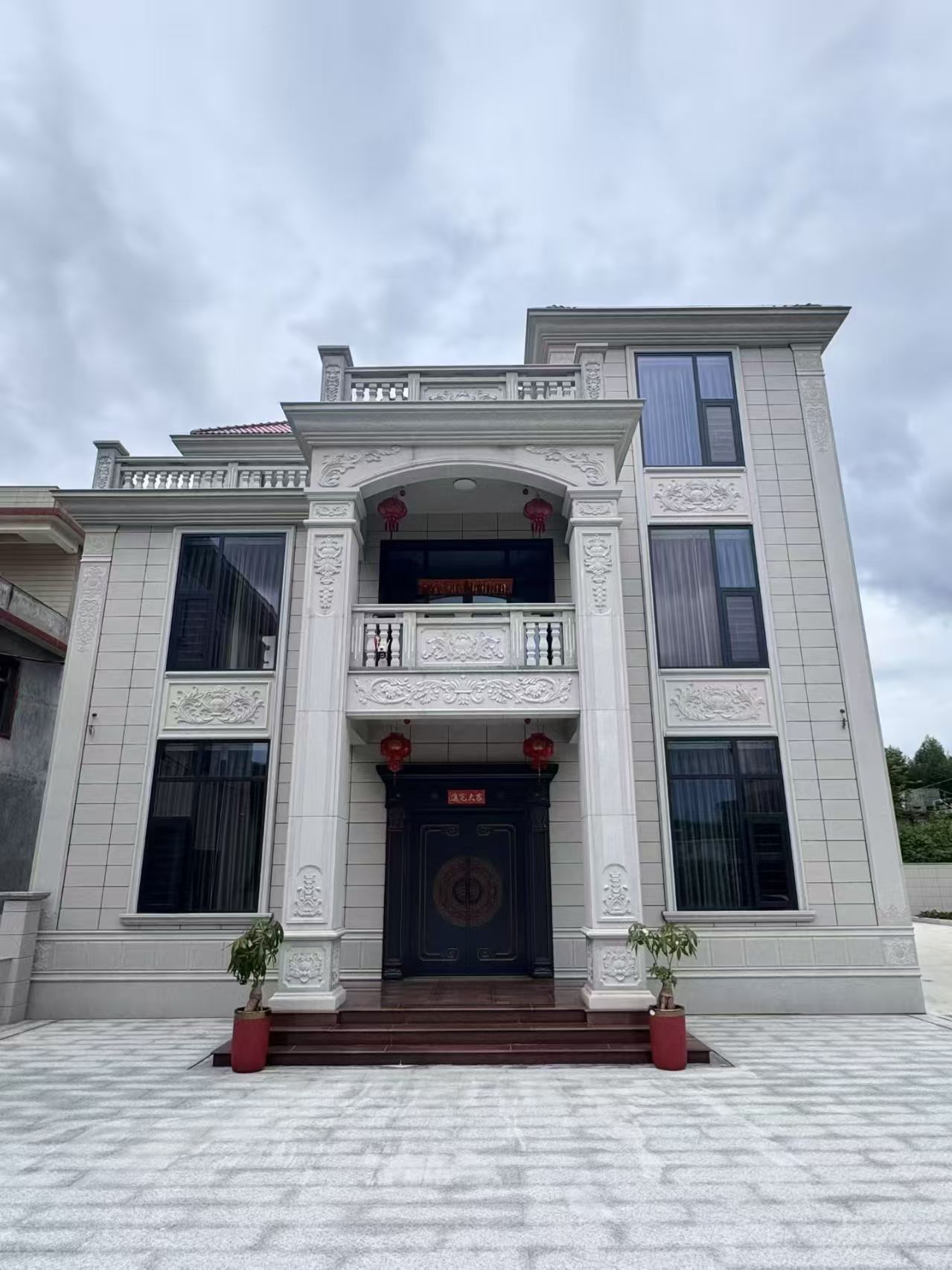 太原 芝麻白石材别墅干挂案例展示