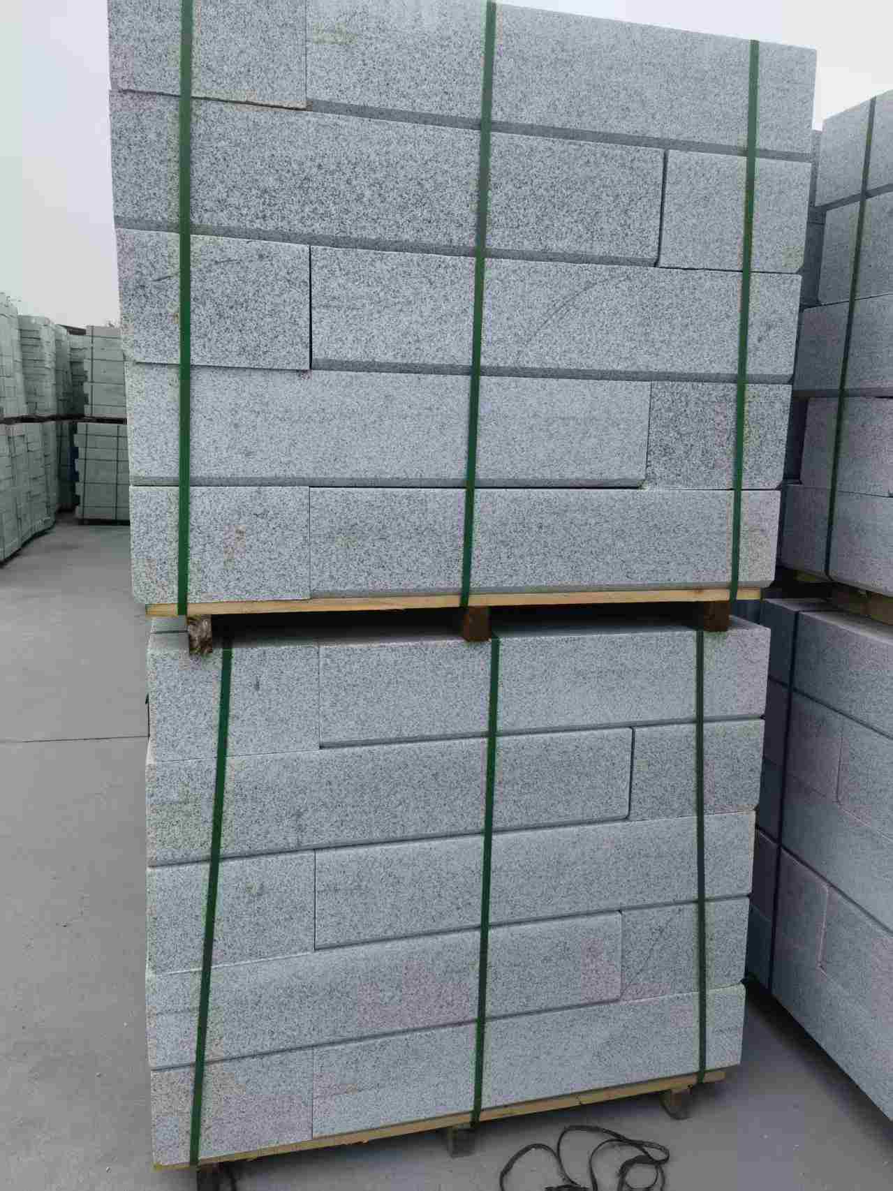 太原芝麻白路沿石