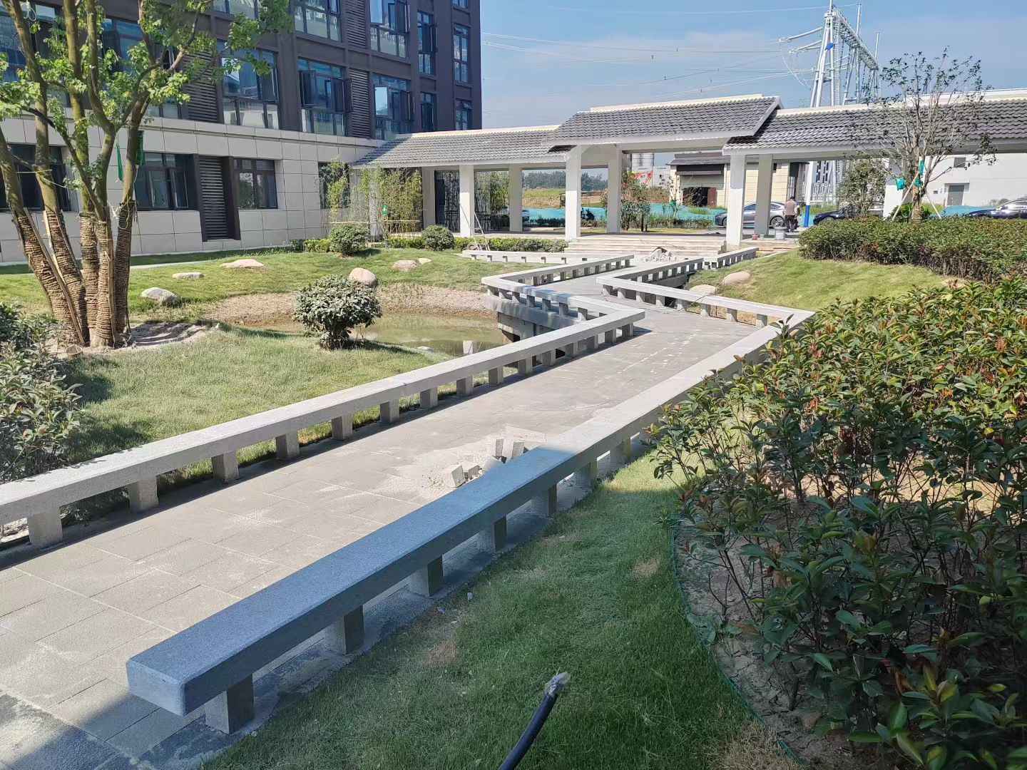 太原 芝麻灰小区坐凳&栏杆安装效果