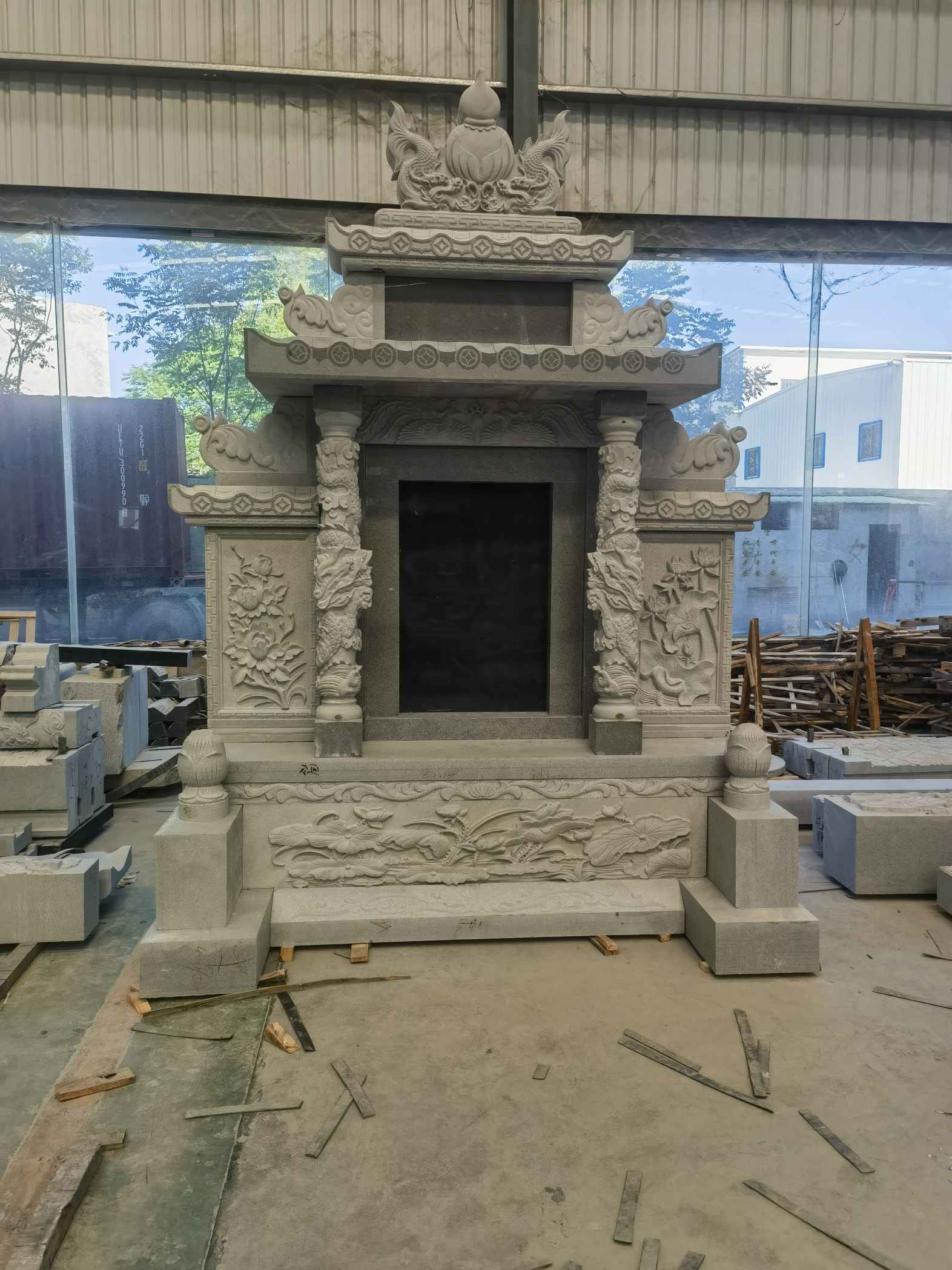 太原 芝麻灰高档墓碑、土墓，一套也支持定做