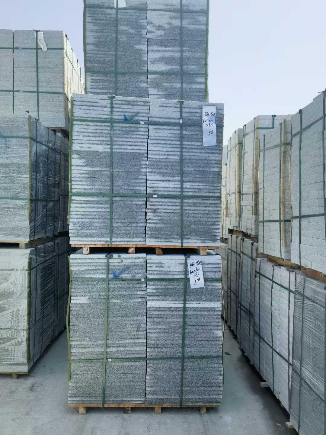 太原芝麻白地铺成品