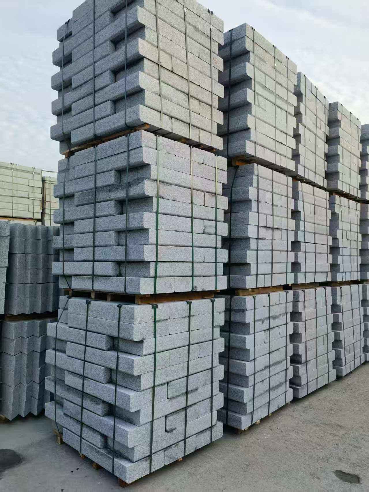 太原 路沿石（路侧石），颜色一致，尺寸标准