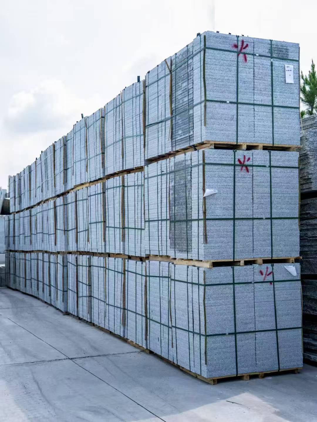 太原 芙蓉白3公分火烧地铺成品300*600