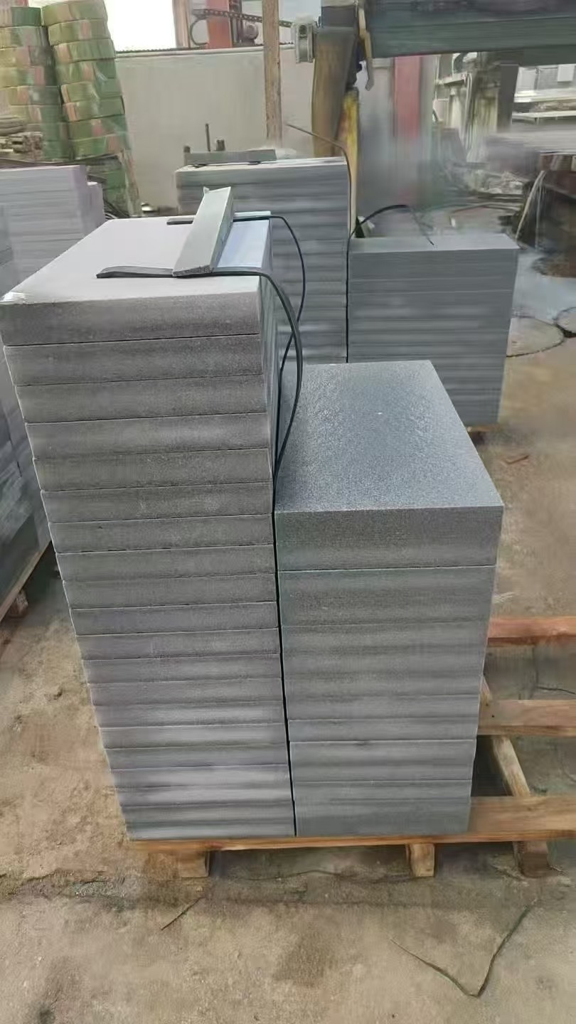 太原 芝麻灰火烧面300*600*50地铺石材